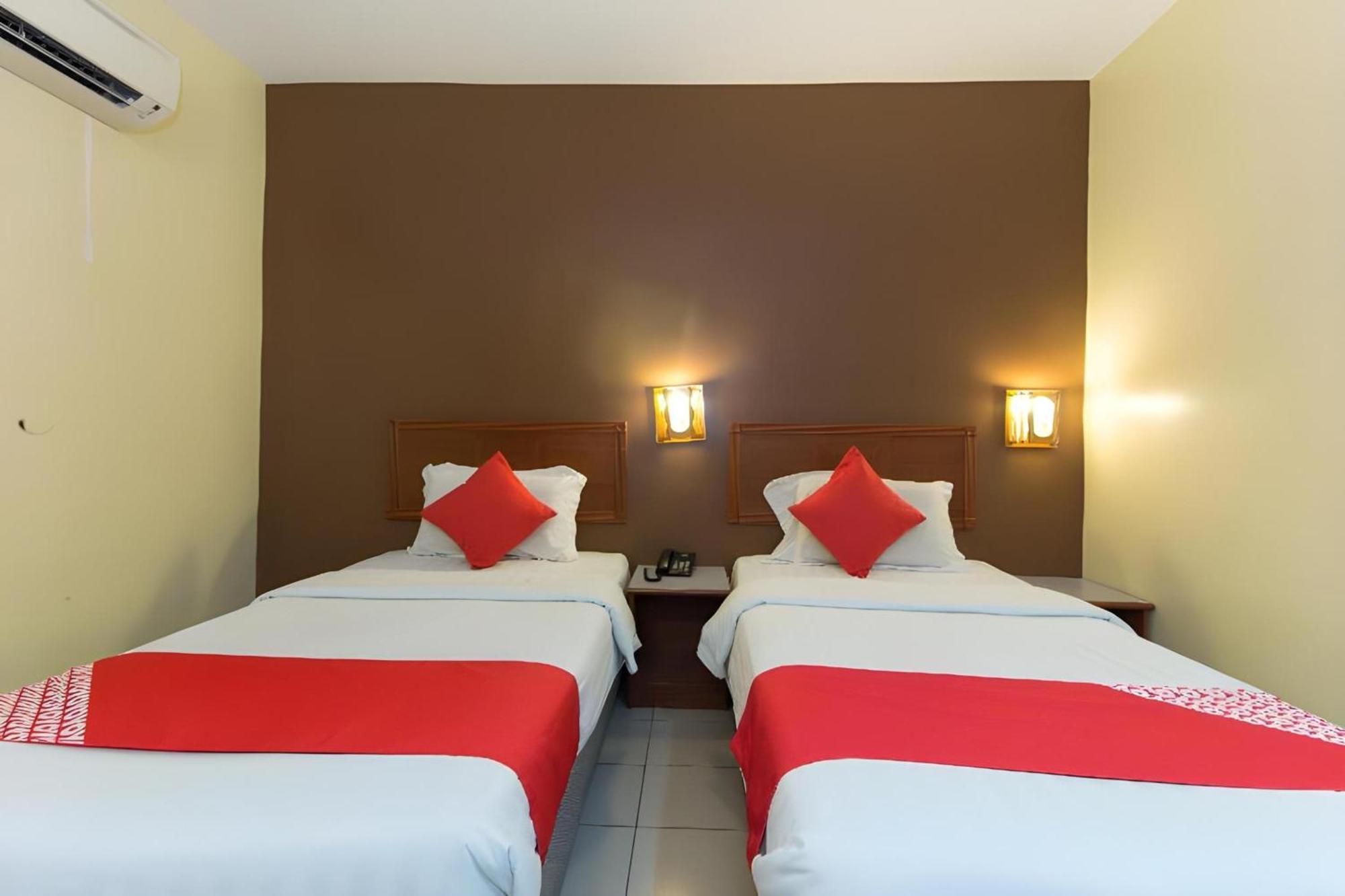 Super Oyo 447 Comfort Hotel Meru Klang Exterior photo