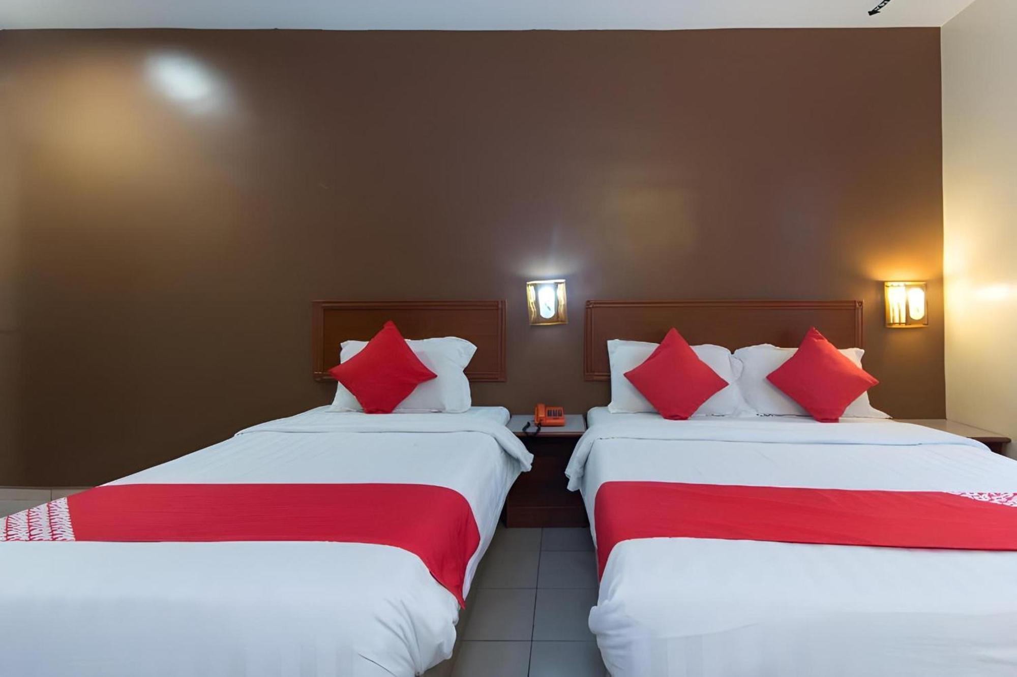 Super Oyo 447 Comfort Hotel Meru Klang Exterior photo