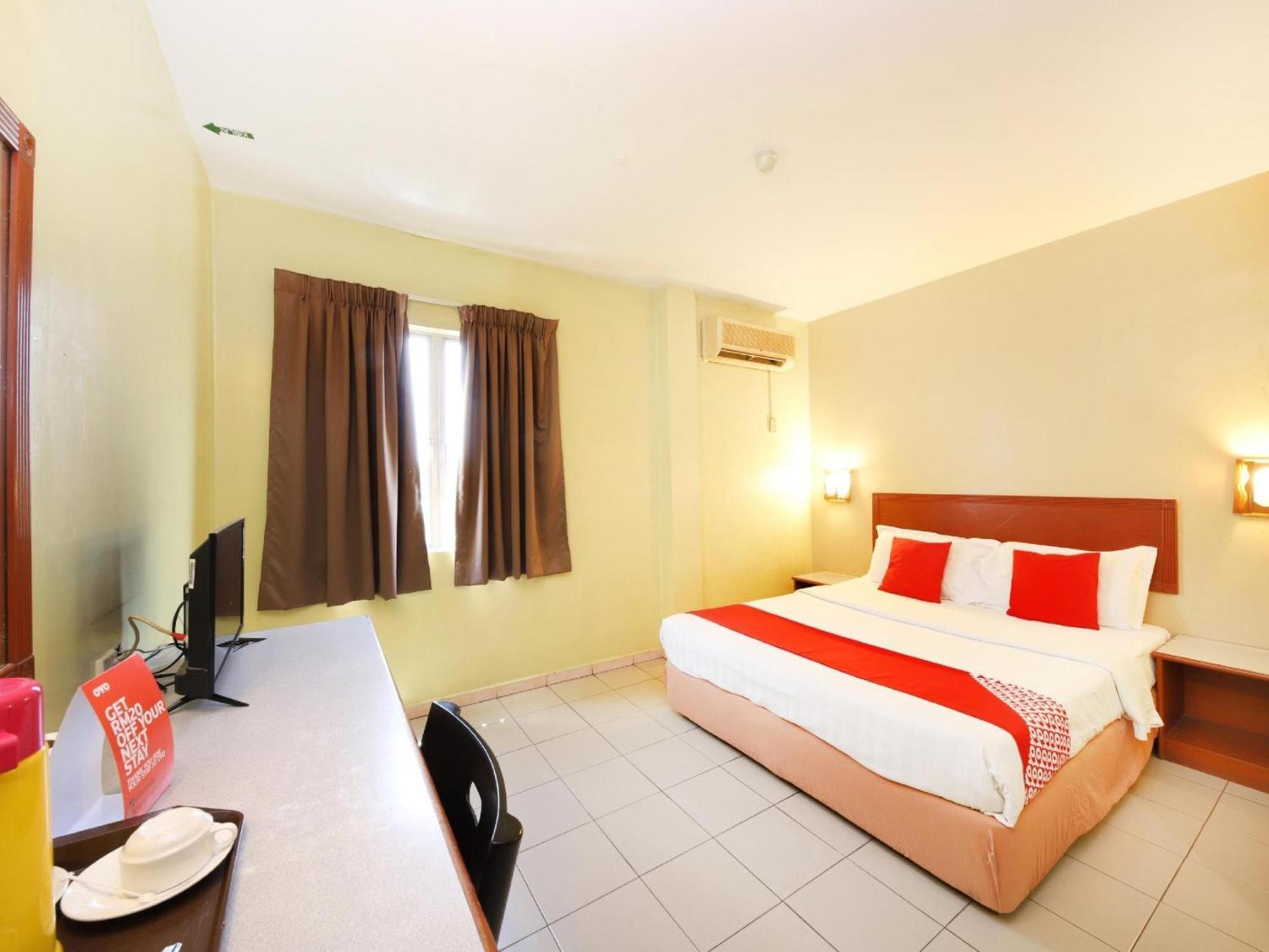 Super Oyo 447 Comfort Hotel Meru Klang Exterior photo