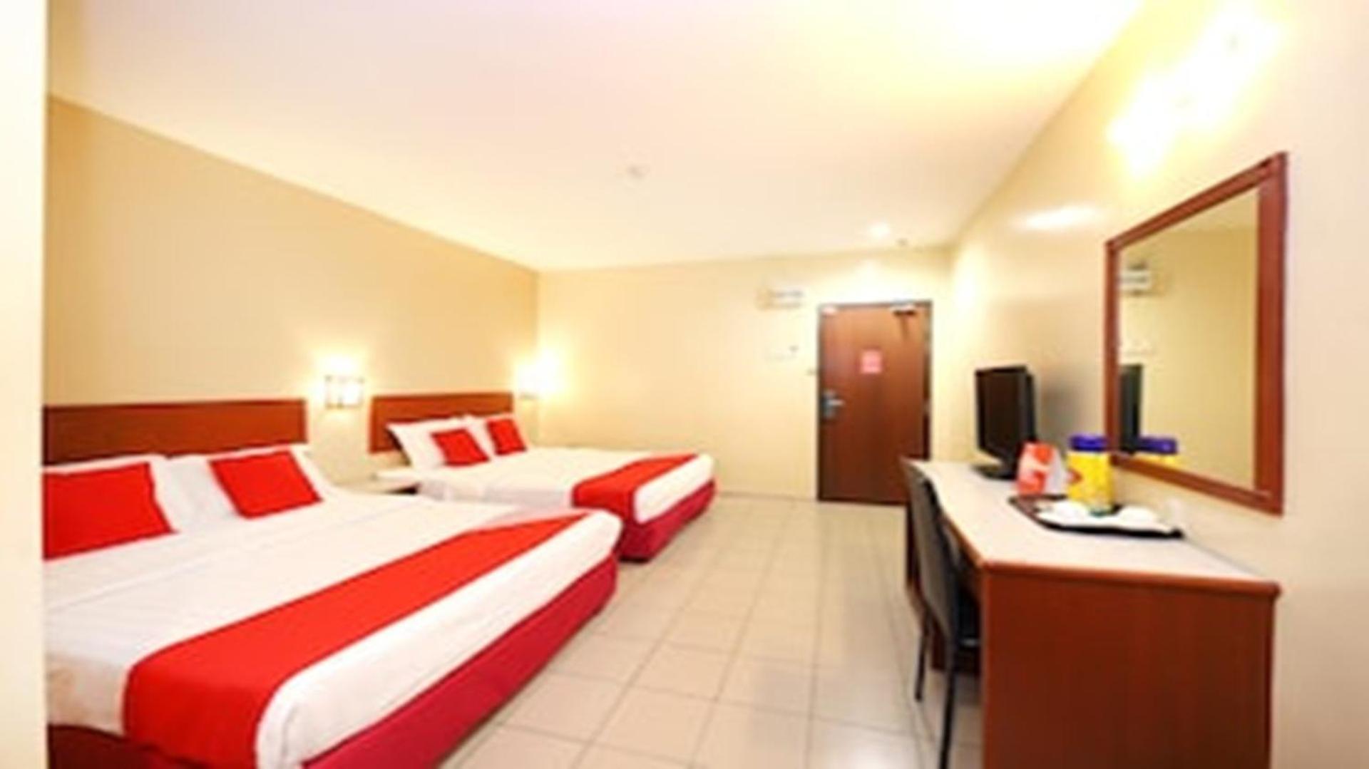Super Oyo 447 Comfort Hotel Meru Klang Exterior photo