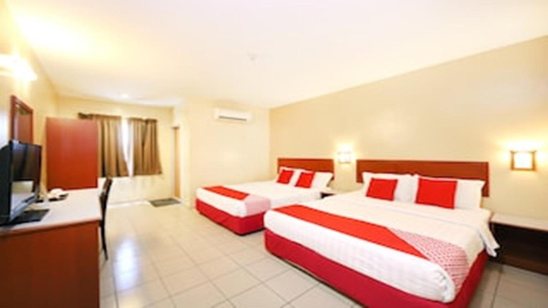 Super Oyo 447 Comfort Hotel Meru Klang Exterior photo